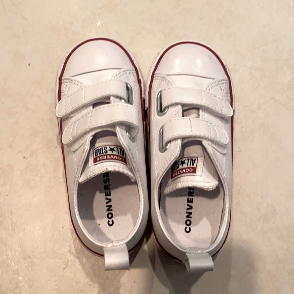 Converse Chuck Taylors-Leather, Toddler 9